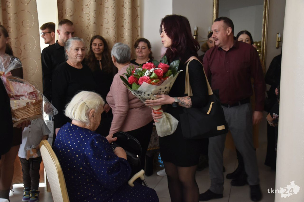 Pani Emilia z Rogowa obchodziła swoje setne urodziny [wideo, zdjęcia]