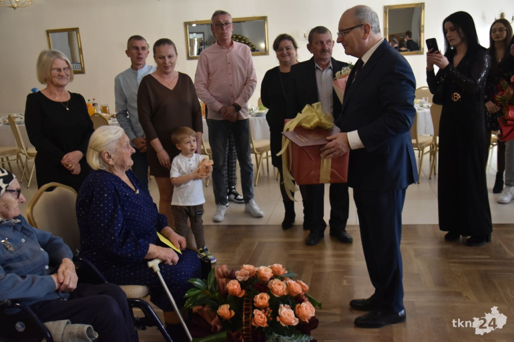 Pani Emilia z Rogowa obchodziła swoje setne urodziny [wideo, zdjęcia]