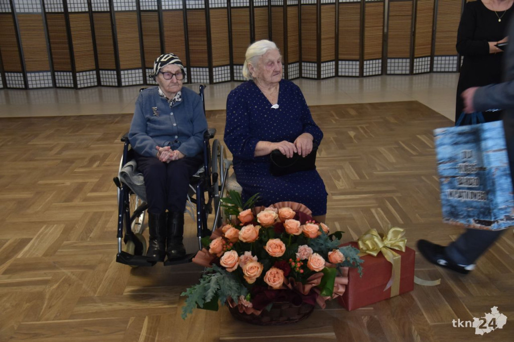 Pani Emilia z Rogowa obchodziła swoje setne urodziny [wideo, zdjęcia]