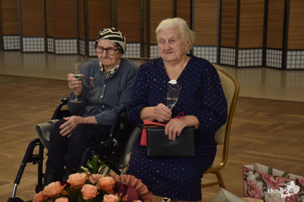 Pani Emilia z Rogowa obchodziła swoje setne urodziny [wideo, zdjęcia]