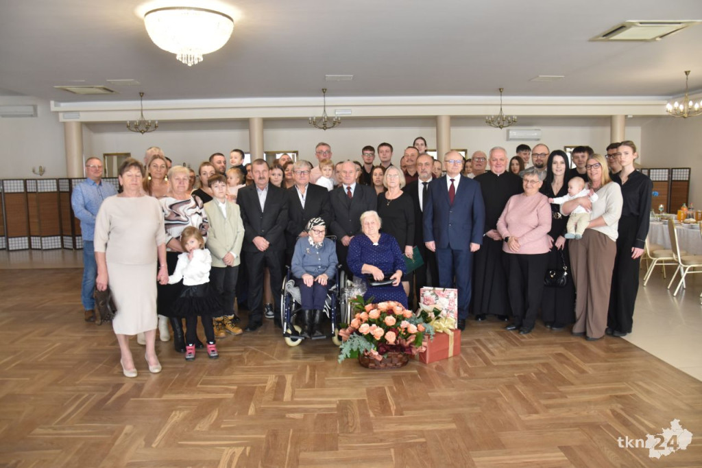 Pani Emilia z Rogowa obchodziła swoje setne urodziny [wideo, zdjęcia]