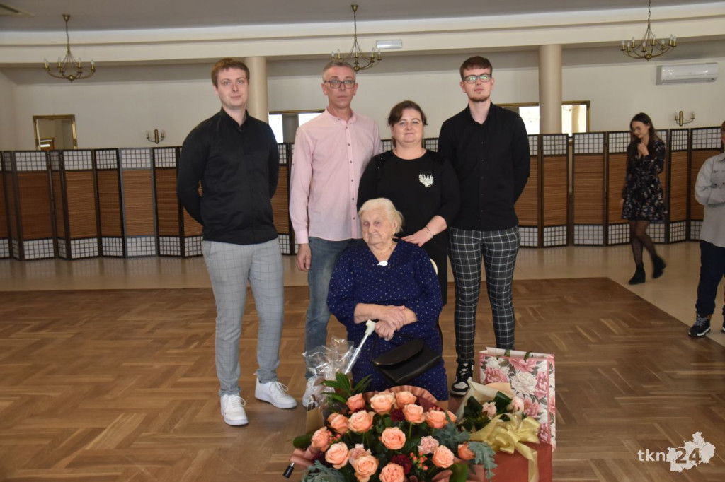 Pani Emilia z Rogowa obchodziła swoje setne urodziny [wideo, zdjęcia]