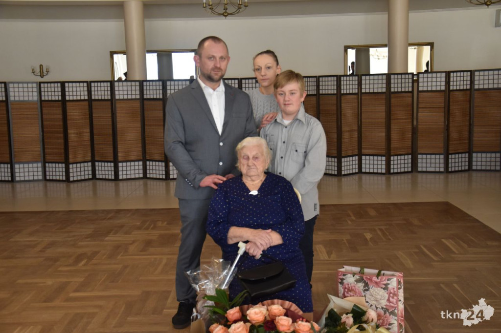 Pani Emilia z Rogowa obchodziła swoje setne urodziny [wideo, zdjęcia]