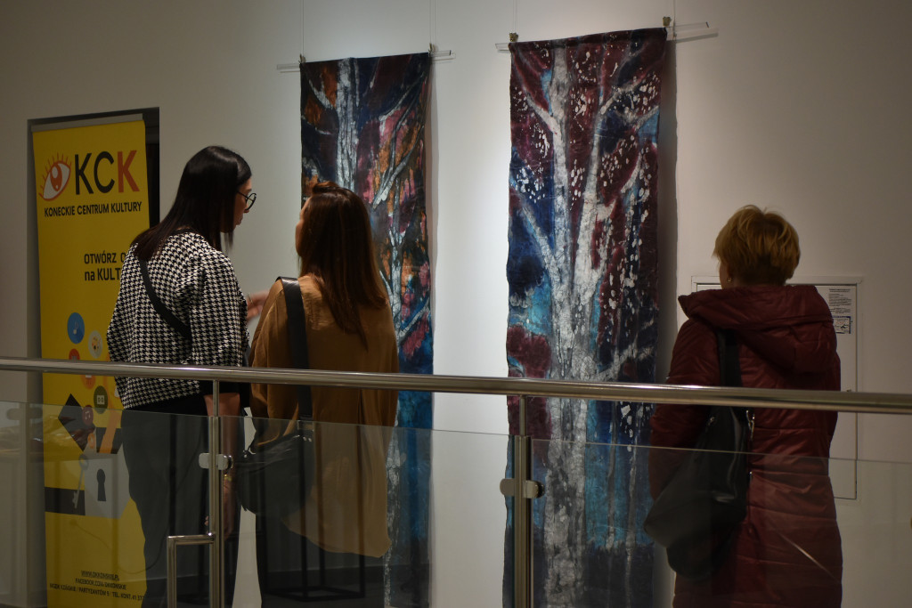 Agnieszka Kloczkowska zaprezentowała batik i ceramikę [wideo, zdjęcia]