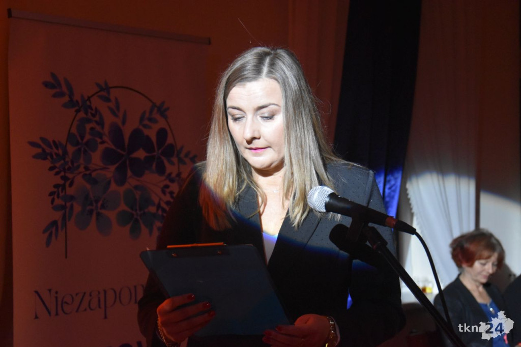 Wieczór poezji Michała Dziuby w Starym Sokołowie [wideo, zdjęcia]