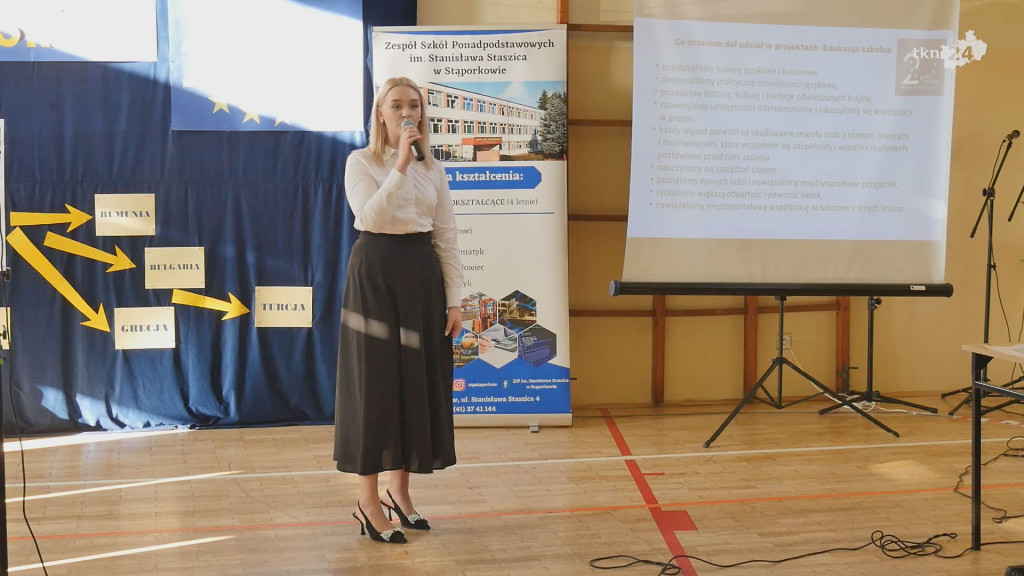 VII Powiatowe Sympozjum Naukowe w Stąporkowie. O 20-leciu Polski w Unii Europejskiej [wideo, zdjęcia]