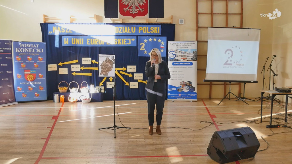 VII Powiatowe Sympozjum Naukowe w Stąporkowie. O 20-leciu Polski w Unii Europejskiej [wideo, zdjęcia]