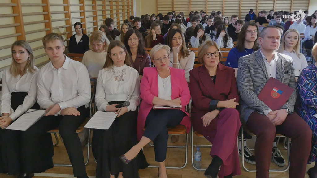 VII Powiatowe Sympozjum Naukowe w Stąporkowie. O 20-leciu Polski w Unii Europejskiej [wideo, zdjęcia]