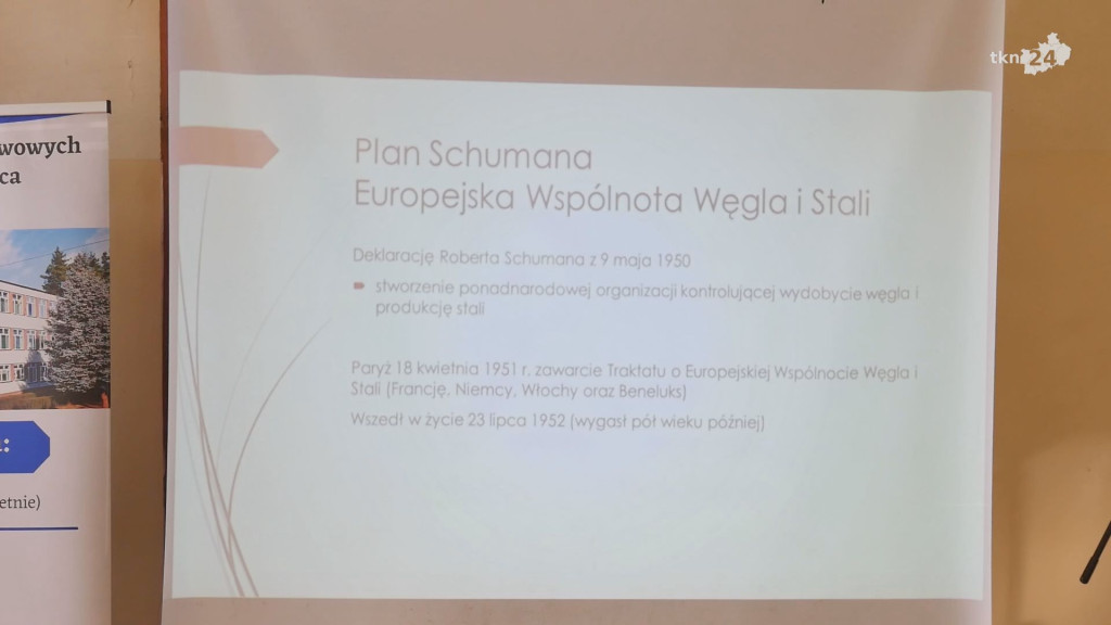 VII Powiatowe Sympozjum Naukowe w Stąporkowie. O 20-leciu Polski w Unii Europejskiej [wideo, zdjęcia]