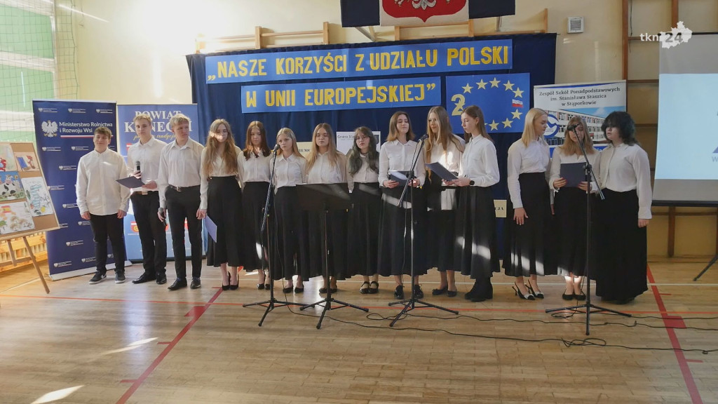 VII Powiatowe Sympozjum Naukowe w Stąporkowie. O 20-leciu Polski w Unii Europejskiej [wideo, zdjęcia]