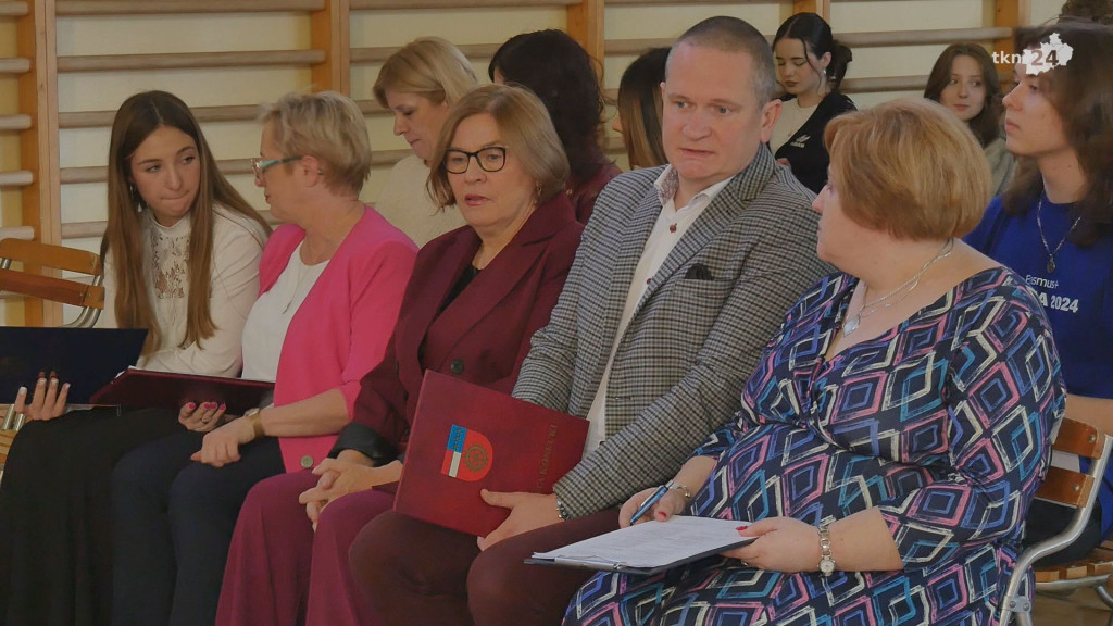 VII Powiatowe Sympozjum Naukowe w Stąporkowie. O 20-leciu Polski w Unii Europejskiej [wideo, zdjęcia]