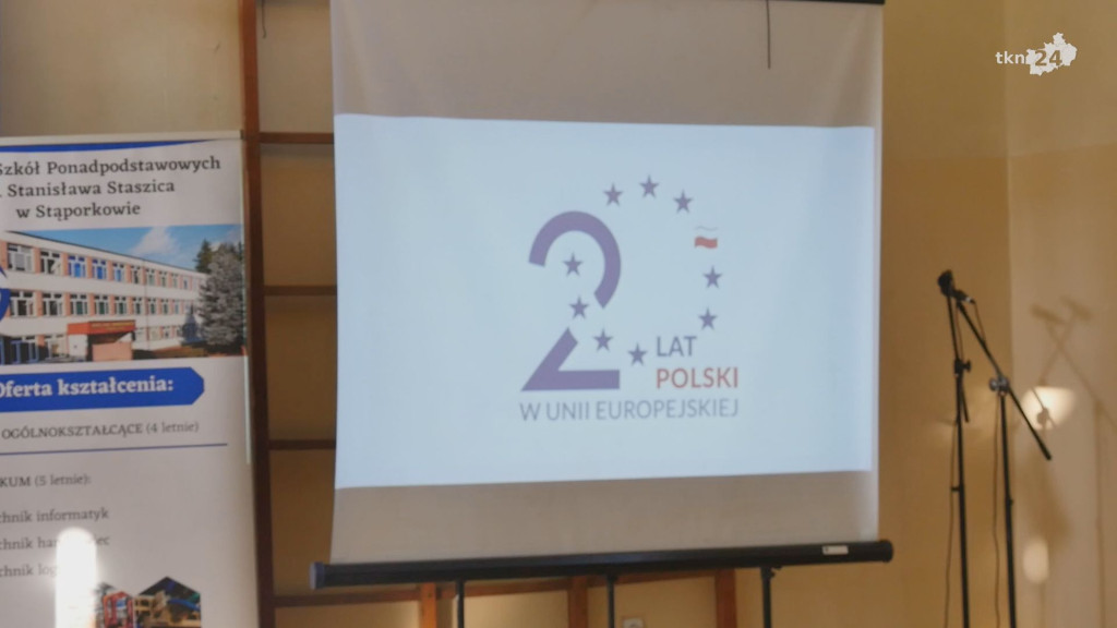 VII Powiatowe Sympozjum Naukowe w Stąporkowie. O 20-leciu Polski w Unii Europejskiej [wideo, zdjęcia]