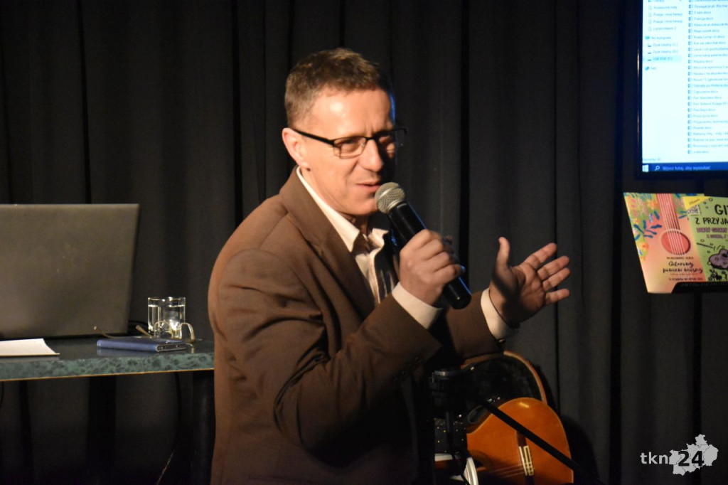 Humorystyczny wieczór autorski Włodzimierza Sojki w Końskich [wideo, zdjęcia]