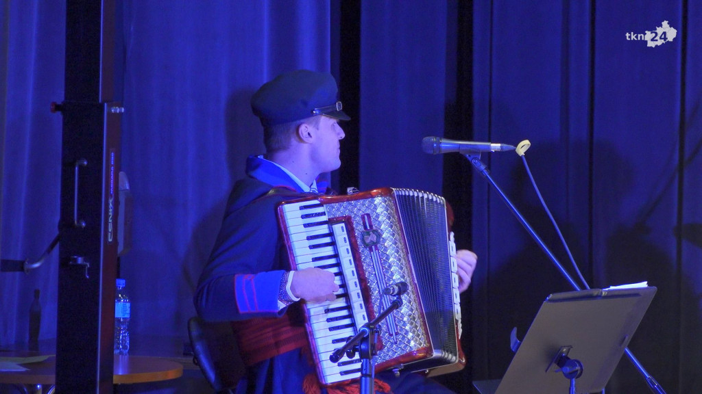 Mikołajki w Stąporkowie. Iluminacja, jarmark i koncert [wideo, zdjęcia]
