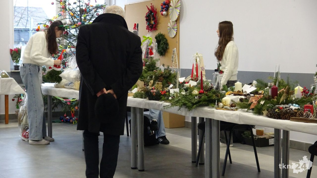Kiermasz w Fałkowie. Na rzecz walki z nowotworami [wideo, zdjęcia]
