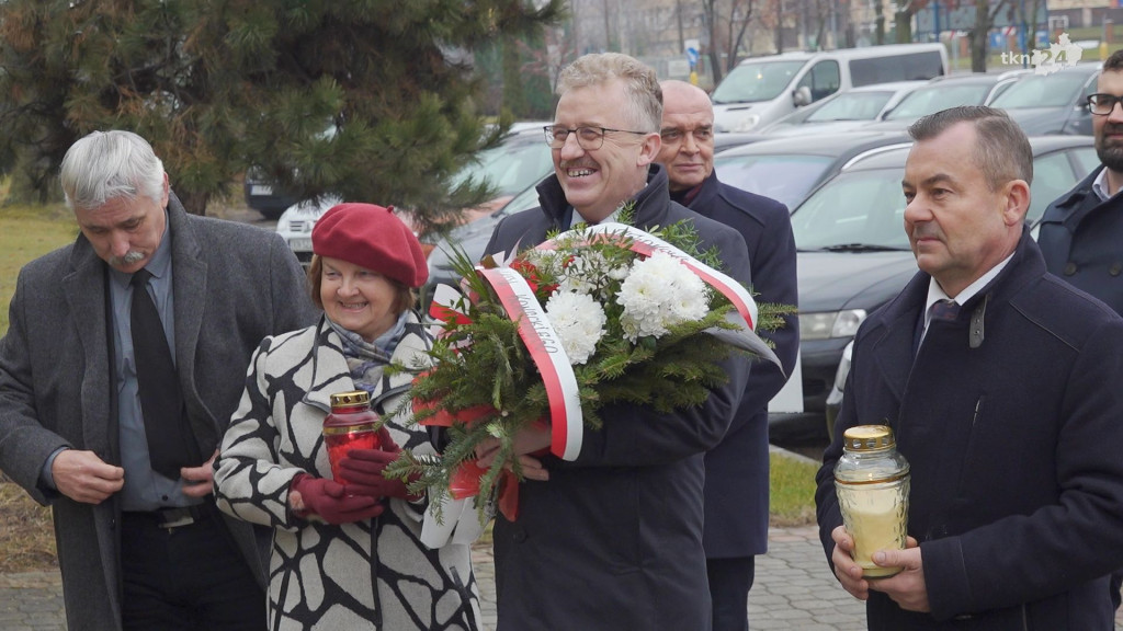 Władze powiatu koneckiego i okolicznych gmin upamiętniły bł. ks. Kazimierza Sykulskiego [wideo, zdjęcia]