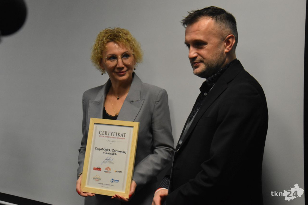 Konecki szpital otrzymał certyfikat `Szpital przyjazny seniorom` [wideo, zdjęcia]