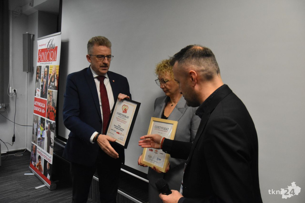 Konecki szpital otrzymał certyfikat `Szpital przyjazny seniorom` [wideo, zdjęcia]