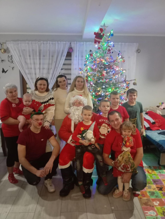 Mikołajkowa akcja w Wilczkowicach. Dzieci dostały prezenty [zdjęcia]