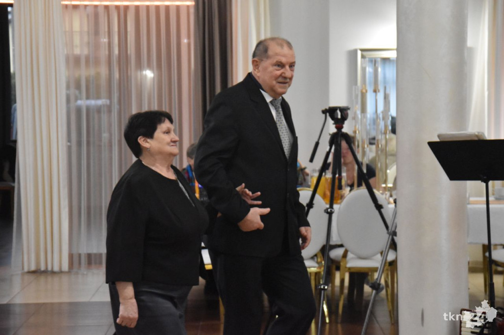 Złote Gody 2024 w gminie Końskie. 31 par świętowało długie pożycie małżeńskie [wideo, zdjęcia]