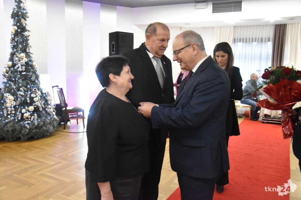 Złote Gody 2024 w gminie Końskie. 31 par świętowało długie pożycie małżeńskie [wideo, zdjęcia]