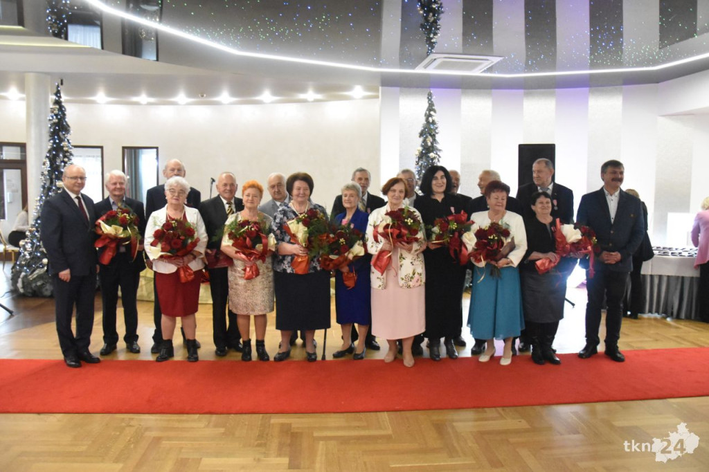 Złote Gody 2024 w gminie Końskie. 31 par świętowało długie pożycie małżeńskie [wideo, zdjęcia]