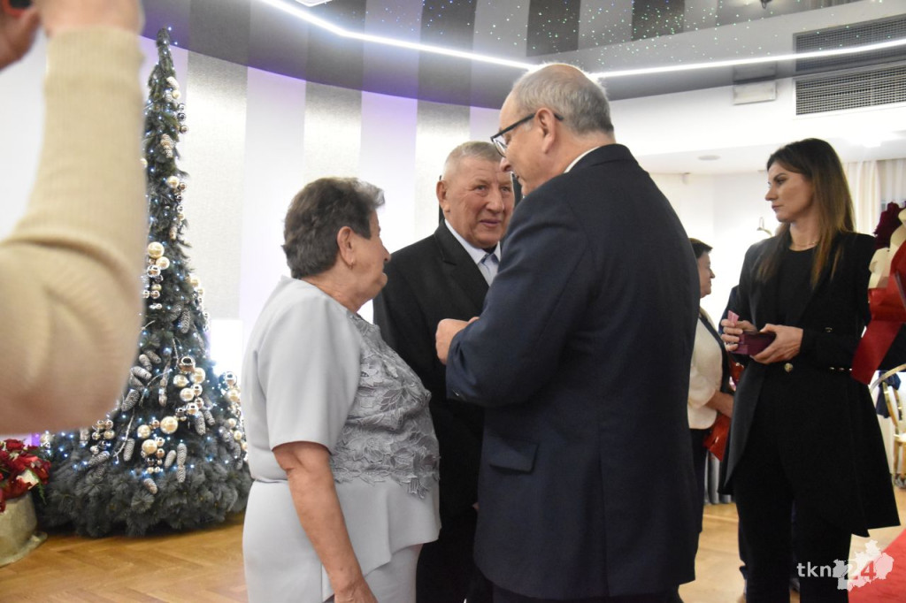 Złote Gody 2024 w gminie Końskie. 31 par świętowało długie pożycie małżeńskie [wideo, zdjęcia]