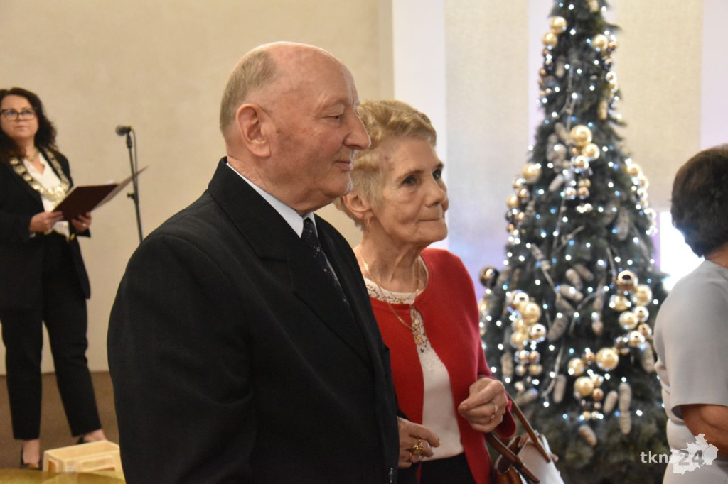 Złote Gody 2024 w gminie Końskie. 31 par świętowało długie pożycie małżeńskie [wideo, zdjęcia]