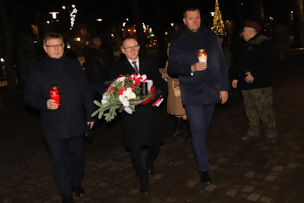 Modlili się w intencji ojczyzny w 43 lata po wybuchu stanu wojennego [zdjęcia]