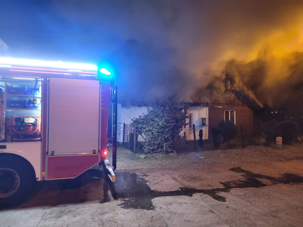 Dramat rodziny z Końskich. Doszczętnie spłonął jej dom [zdjęcia]
