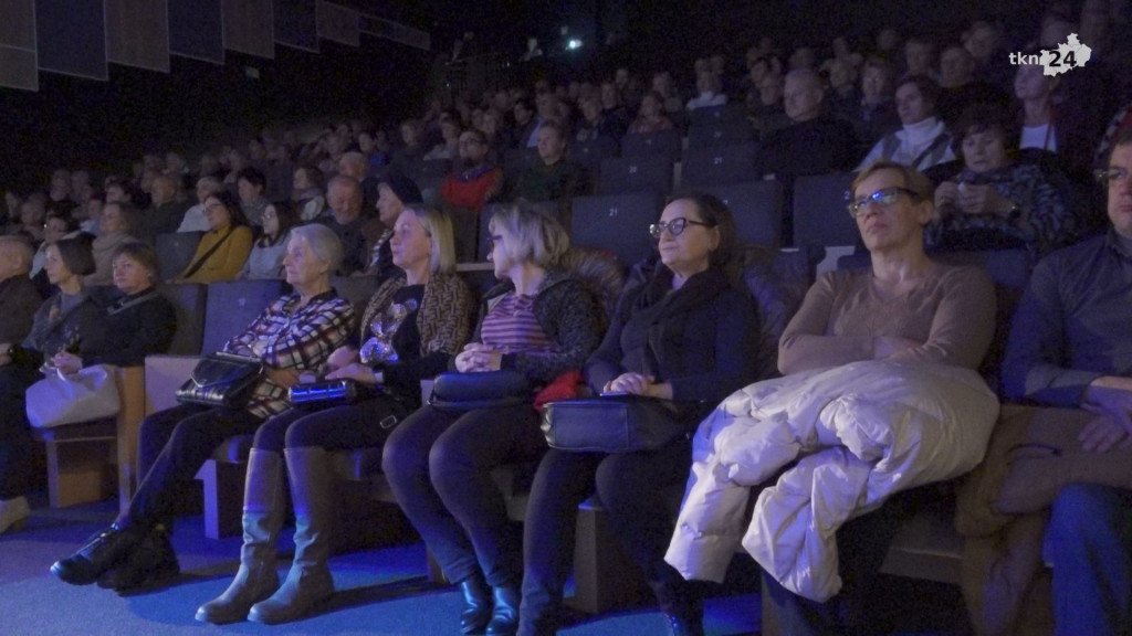 Wolnościowe piosenki wybrzmiały w KCK-u. Koncert dał Zbigniew Biber [CAŁY KONCERT]