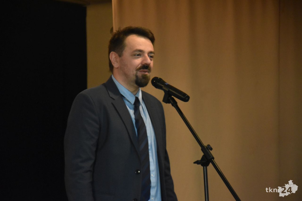 Mateusz Rurarz przekazał szkołom podstawowym fantomy szkoleniowe [zdjęcia]