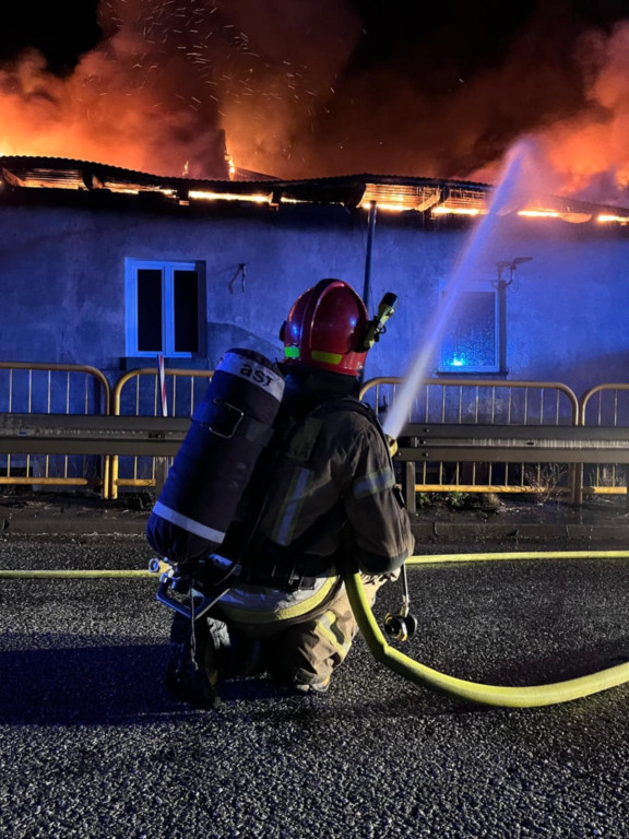 Śmierć w ogniu. Duży pożar w Rudzie Malenieckiej [AKTUALIZACJA, zdjęcia]