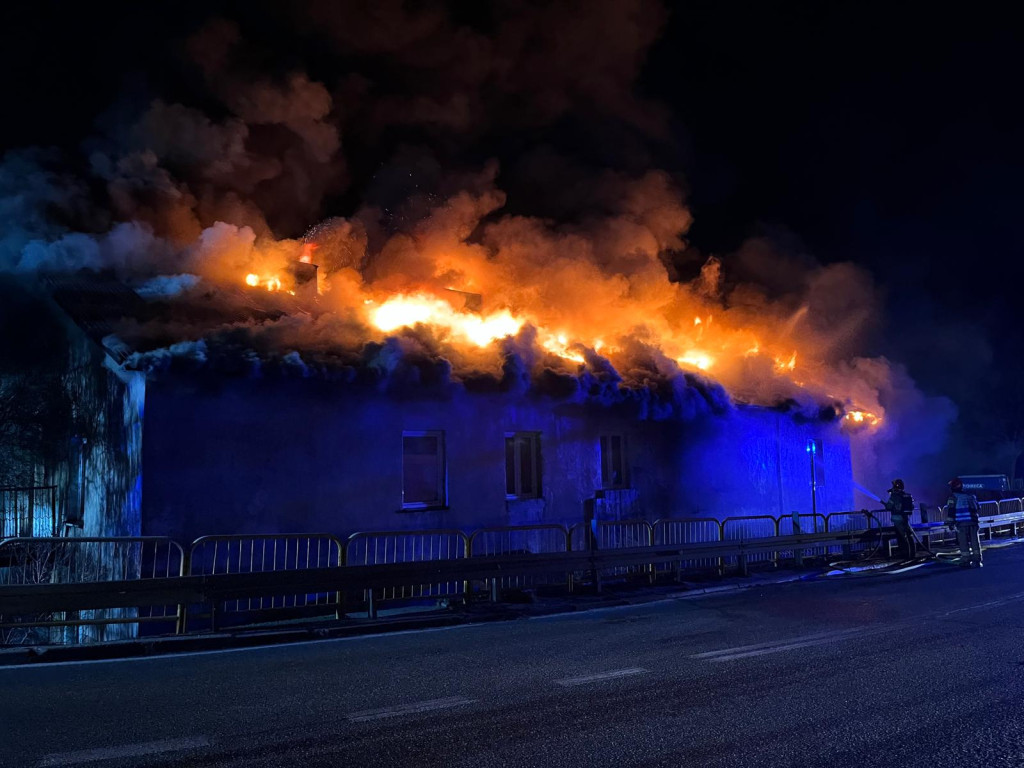 Śmierć w ogniu. Duży pożar w Rudzie Malenieckiej [AKTUALIZACJA, zdjęcia]
