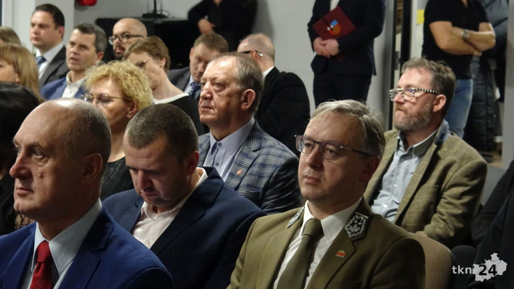 Powiatowe spotkanie wigilijne z kolędowym przesłaniem [wideo, zdjęcia]