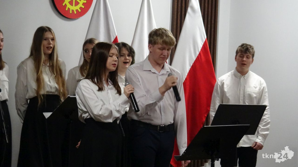 Powiatowe spotkanie wigilijne z kolędowym przesłaniem [wideo, zdjęcia]
