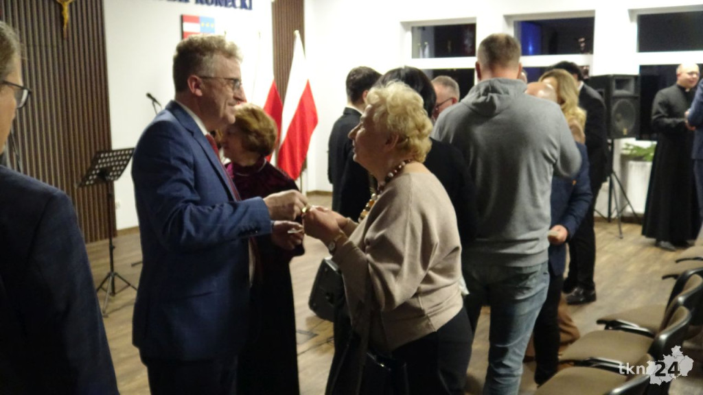 Powiatowe spotkanie wigilijne z kolędowym przesłaniem [wideo, zdjęcia]
