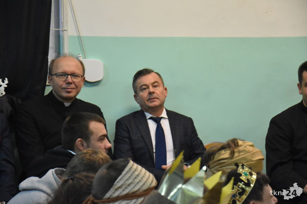 Wychowankowie SOSW w Baryczy zaprezentowali niezwykłe jasełka [wideo, zdjęcia]