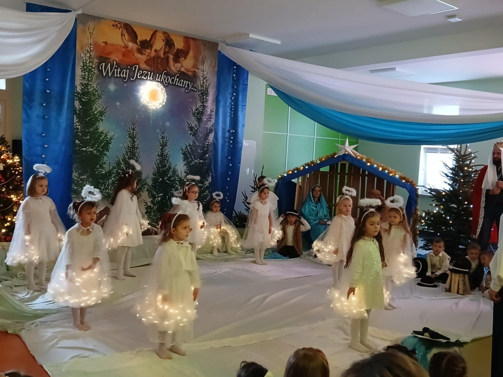 Rodzinne jasełka w Przedszkolu w Smykowie [zdjęcia]