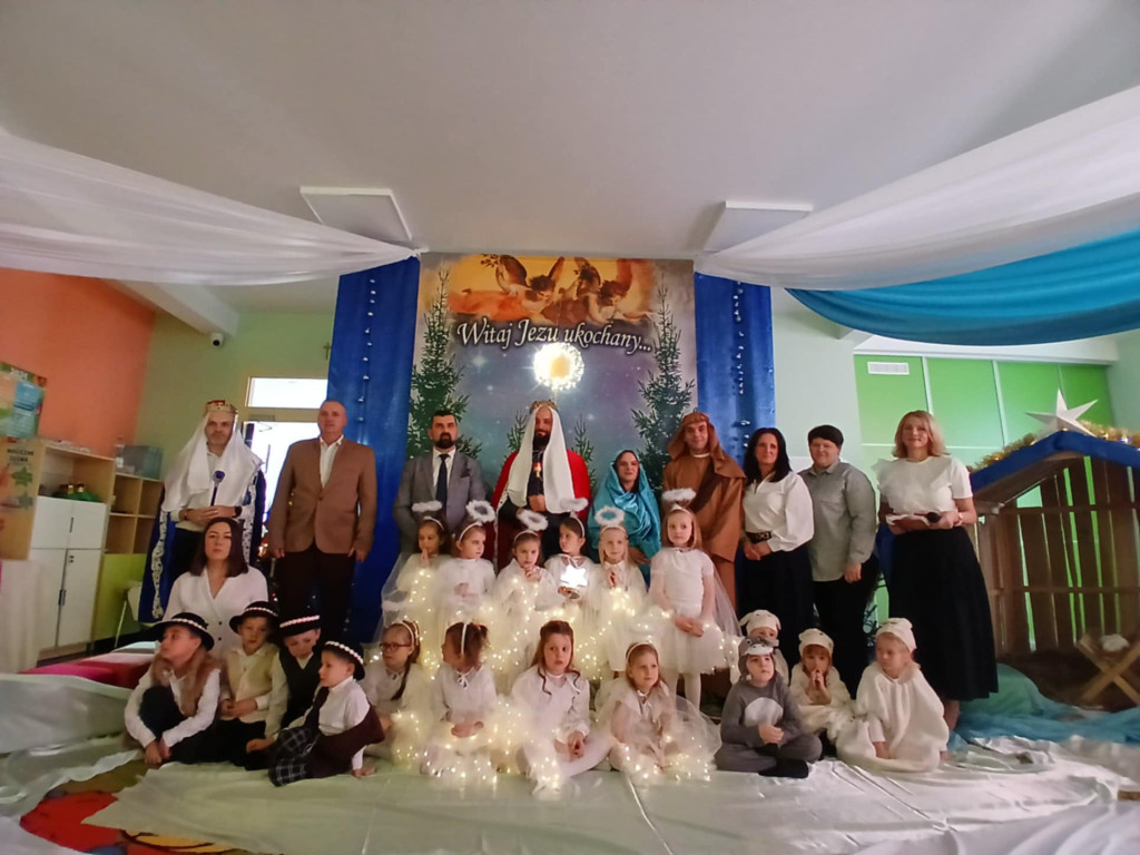 Rodzinne jasełka w Przedszkolu w Smykowie [zdjęcia]
