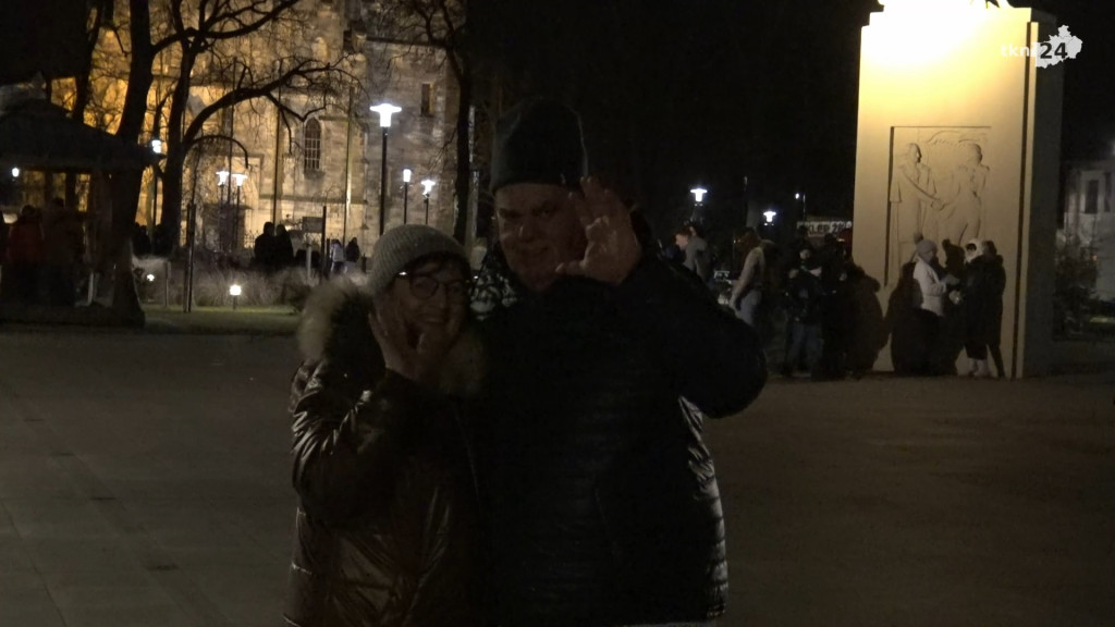 Witamy 2025 rok! Pokaz laserów na koneckim rynku [wideo, zdjęcia]