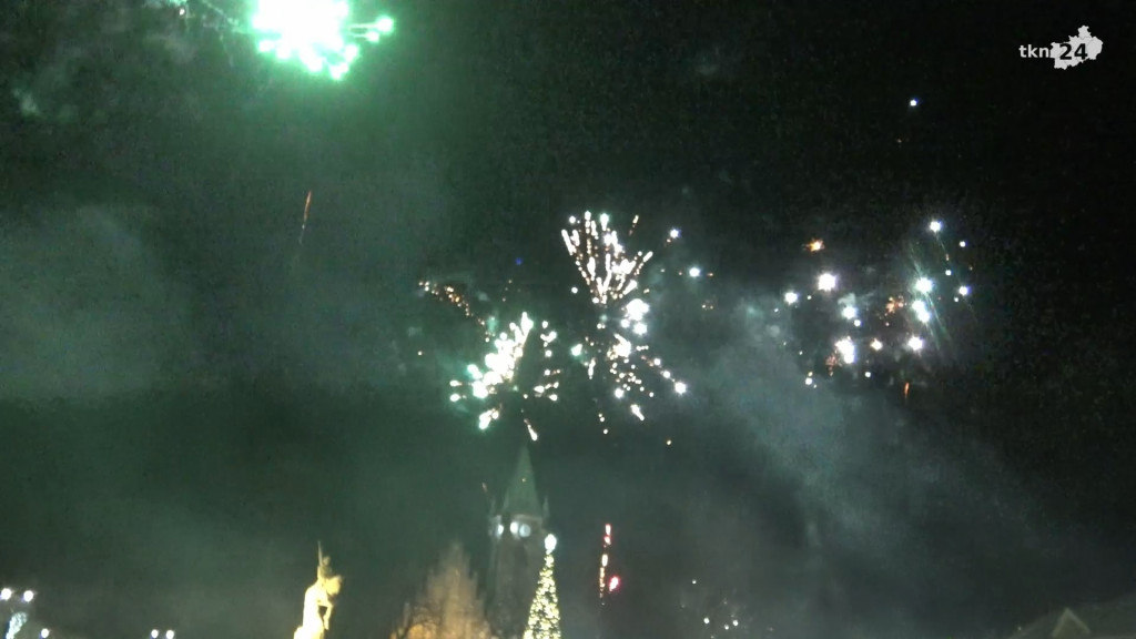 Witamy 2025 rok! Pokaz laserów na koneckim rynku [wideo, zdjęcia]