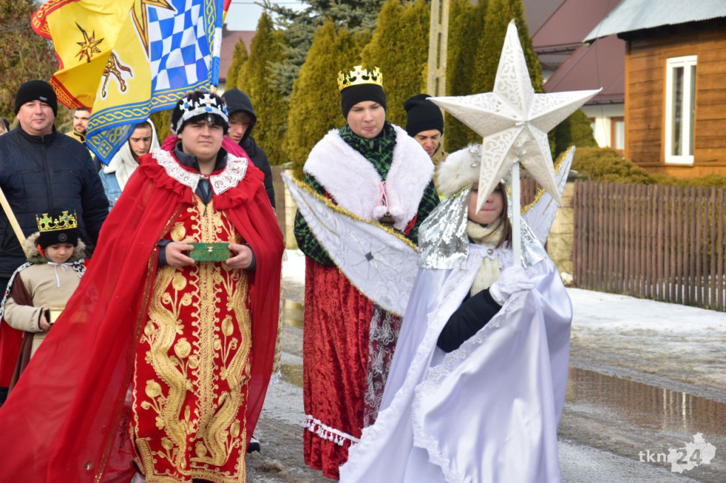 VII Orszak Trzech Króli maszerował przez Miedzierzę [wideo, zdjęcia]