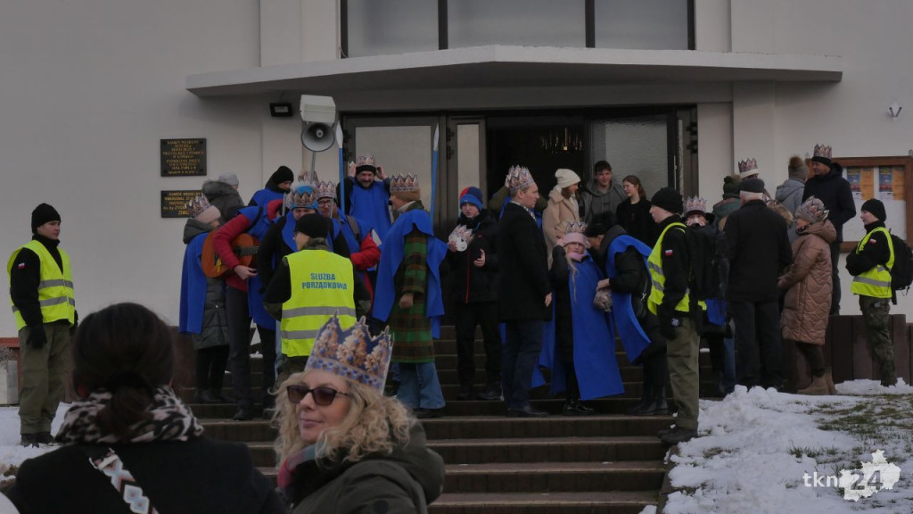 Święto Trzech Króli w Końskich. Piękne orszaki i magiczne kolędowanie [wideo, zdjęcia]