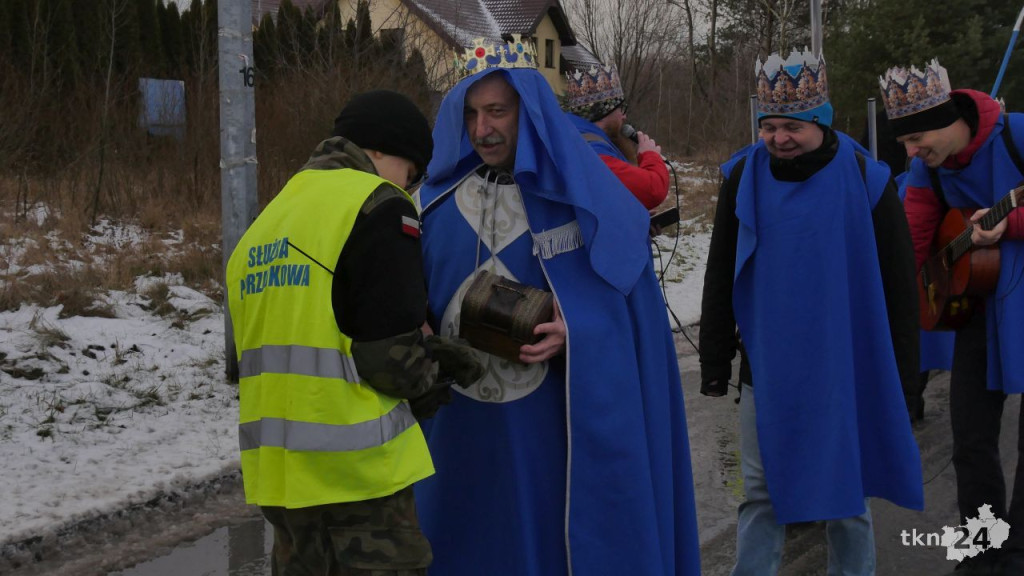 Święto Trzech Króli w Końskich. Piękne orszaki i magiczne kolędowanie [wideo, zdjęcia]