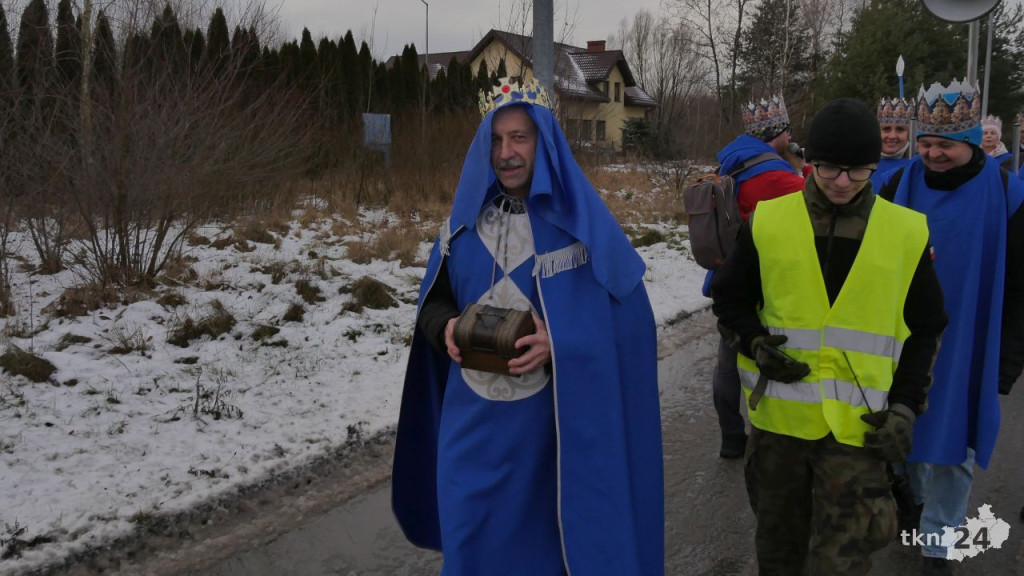 Święto Trzech Króli w Końskich. Piękne orszaki i magiczne kolędowanie [wideo, zdjęcia]