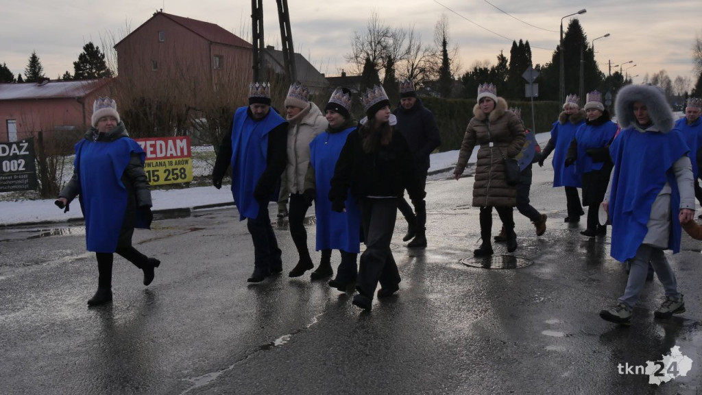 Święto Trzech Króli w Końskich. Piękne orszaki i magiczne kolędowanie [wideo, zdjęcia]