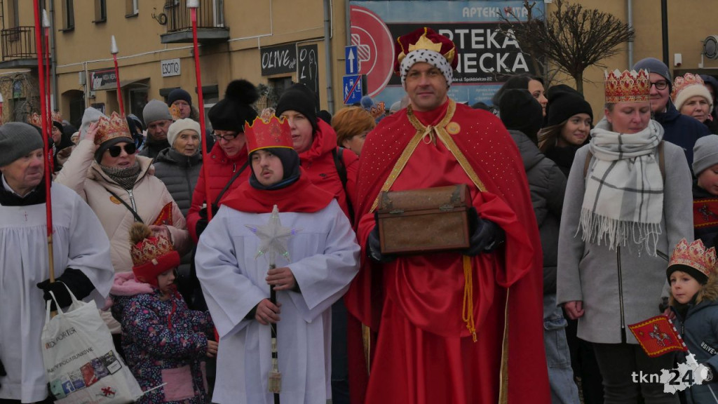 Święto Trzech Króli w Końskich. Piękne orszaki i magiczne kolędowanie [wideo, zdjęcia]
