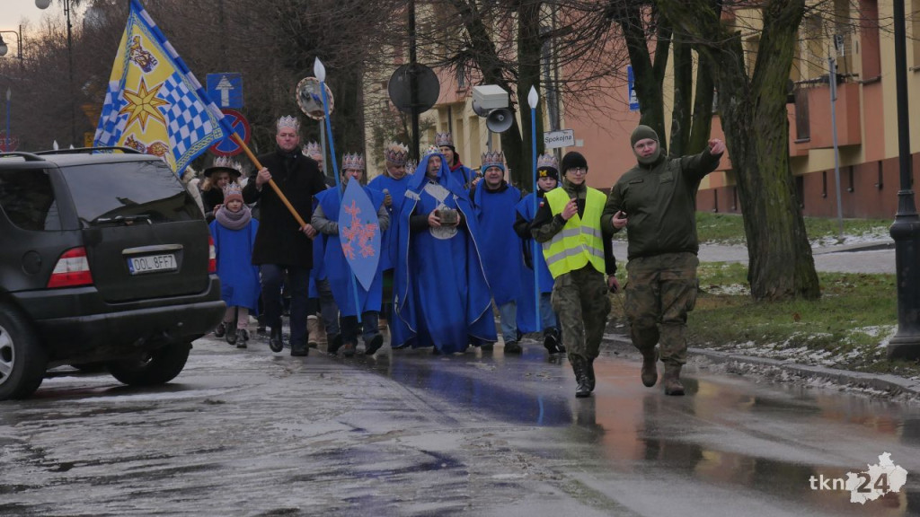 Święto Trzech Króli w Końskich. Piękne orszaki i magiczne kolędowanie [wideo, zdjęcia]