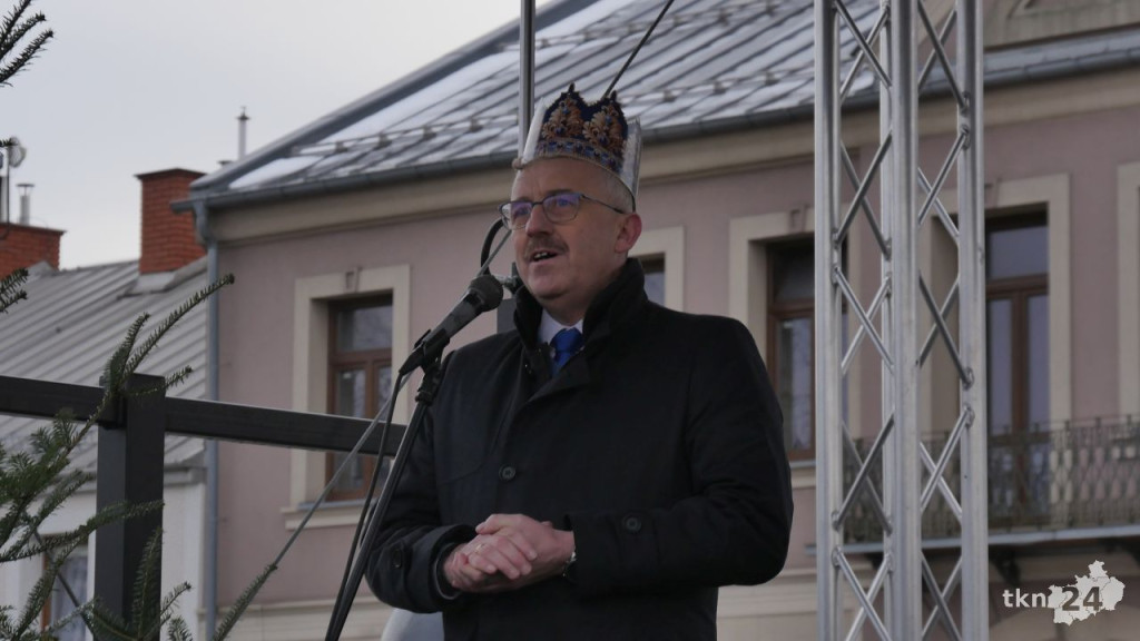Święto Trzech Króli w Końskich. Piękne orszaki i magiczne kolędowanie [wideo, zdjęcia]
